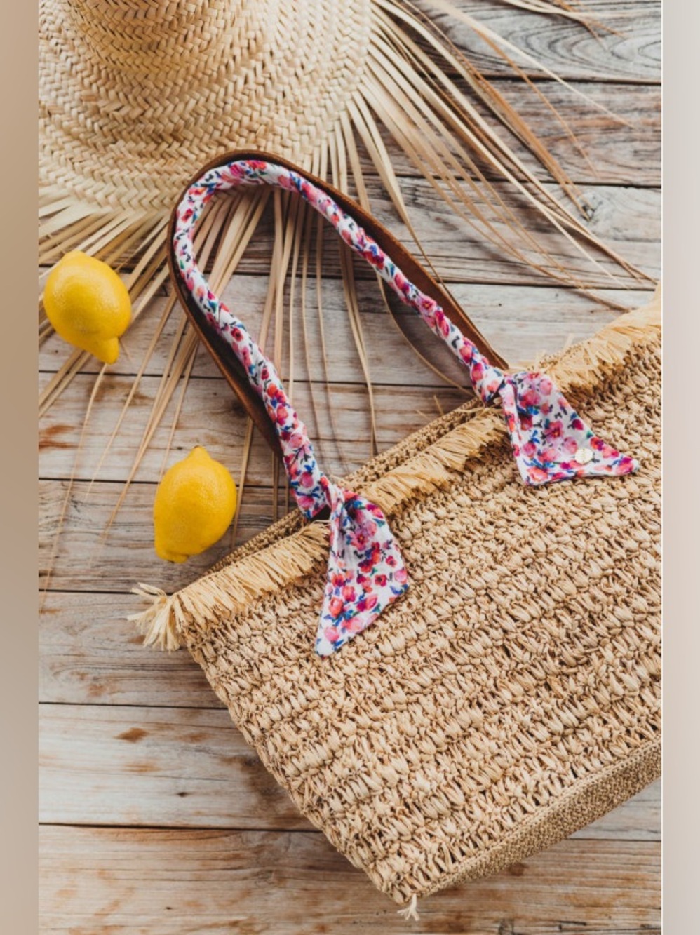 *NWT* 100% Raffia Tote Bag with Leather Handles and Removable Zipper Lining
